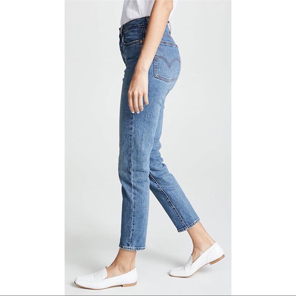Levi's Wedgie Icon Jeans in These Dreams - Picture 4 of 9